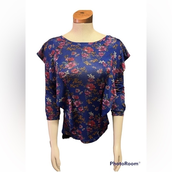 Free People Tops - FREE People Womens Small Floral Blouse Top Ruffle Front Keyhole Back NWT